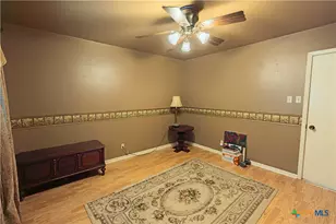 301 Berkshire Ln, Victoria, TX 77904 - Photo 26