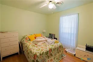 301 Berkshire Ln, Victoria, TX 77904 - Photo 16