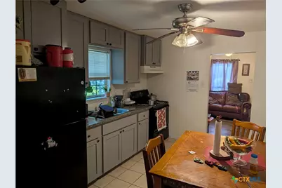 517 N 12th Street, Temple, TX 76501 - Photo 6