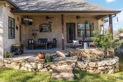 412 Elmwood Drive, New Braunfels, TX 78130 - Photo 4