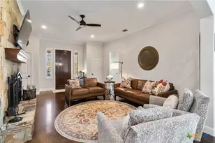 412 Elmwood Dr, New Braunfels, TX 78130 - Photo 6