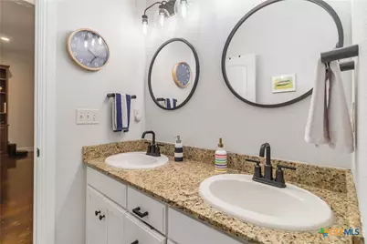 412 Elmwood Drive, New Braunfels, TX 78130 - Photo 20