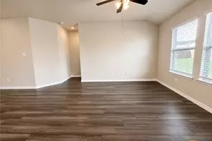110 Bobby Lou Ln, Copperas Cove, TX 76522 - Photo 6