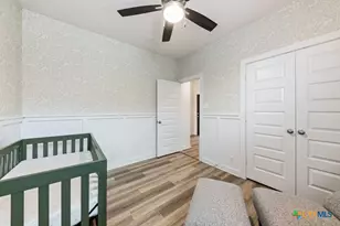 1960 Colonial Ave, New Braunfels, TX 78130 - Photo 18