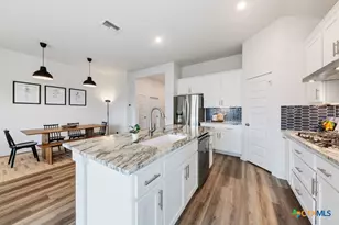 1960 Colonial Ave, New Braunfels, TX 78130 - Photo 6