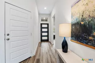 1960 Colonial Ave, New Braunfels, TX 78130 - Photo 2