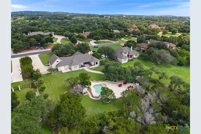 1041 Spanish Trail, New Braunfels, TX 78132 - Photo 4