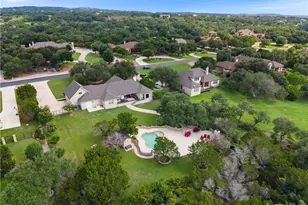 1041 Spanish Trail, New Braunfels, TX 78132 - Photo 4