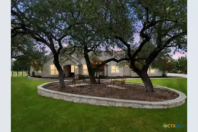 1041 Spanish Trail, New Braunfels, TX 78132 - Photo 6