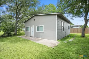 9725 Bock Rd, Buda, TX 78610 - Photo 28