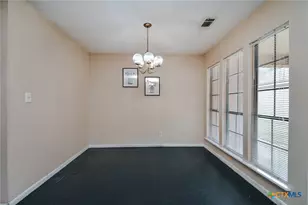 408 Waterford Dr, Victoria, TX 77901 - Photo 4