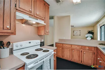 408 Waterford Drive, Victoria, TX 77901 - Photo 8
