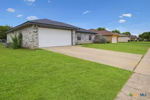 4600 Ledgestone Dr, Killeen, TX 76549 - Photo 2