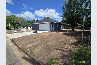 300 S 14th Street, Gatesville, TX 76528 - Photo 4