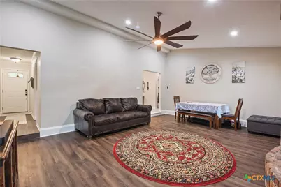 33 Great West Loop, Belton, TX 76513 - Photo 4