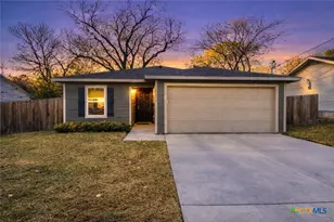1411 N 10th St, Killeen, TX 76541 - Photo 2