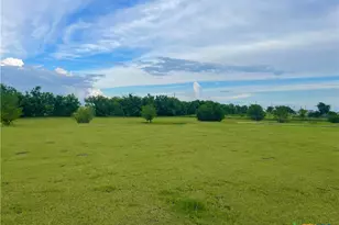 1605 Co Rd 210, Bertram, TX 78605 - Photo 26
