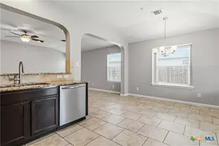 2285 Falcon Way, New Braunfels, TX 78130 - Photo 10