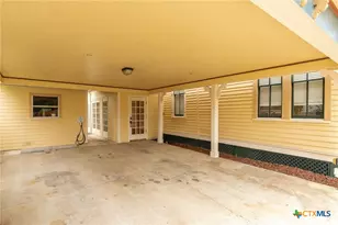 507 S De Leon St, Victoria, TX 77901 - Photo 34