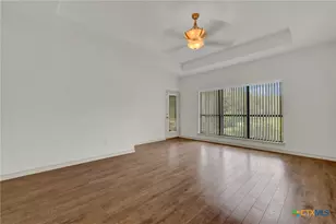 8472 Rolling Acres Trail, Fair Oaks Ranch, TX 78015 - Photo 16
