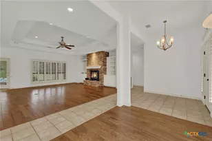 8472 Rolling Acres Trail, Fair Oaks Ranch, TX 78015 - Photo 6