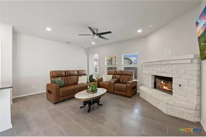 1044 Slight Street, New Braunfels, TX 78130 - Photo 4