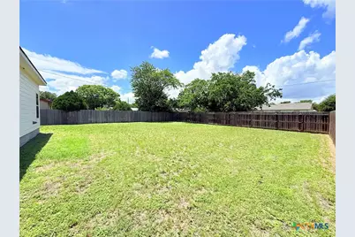1168 Sycamore Street, Seguin, TX 78155 - Photo 14