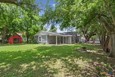 425 E 13th Avenue, Belton, TX 76513 - Photo 32