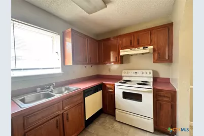 1413 Marlton Street, San Marcos, TX 78666 - Photo 12