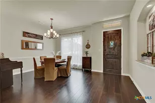 1937 Hunters Cove, New Braunfels, TX 78132 - Photo 4
