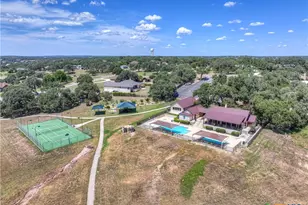 1937 Hunters Cove, New Braunfels, TX 78132 - Photo 32