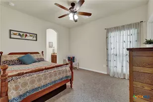 1937 Hunters Cove, New Braunfels, TX 78132 - Photo 16