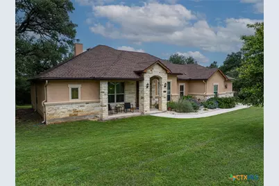 1937 Hunters Cove, New Braunfels, TX 78132 - Photo 2