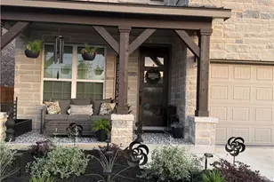 2223 Bluewood St, New Braunfels, TX 78132 - Photo 4