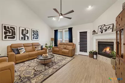 2223 Bluewood Street, New Braunfels, TX 78132 - Photo 14