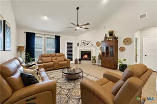 2223 Bluewood St, New Braunfels, TX 78132 - Photo 14