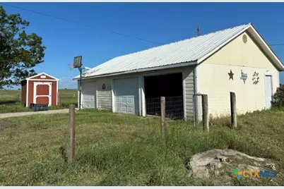 1997 Martinez Road, Yoakum, TX 77995 - Photo 14