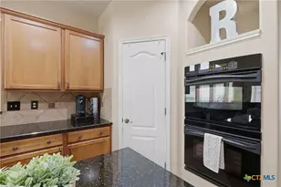 1763/1759 Oakmont Circle, New Braunfels, TX 78132 - Photo 14