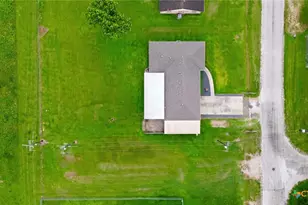 309 Viking St, Victoria, TX 77905 - Photo 34