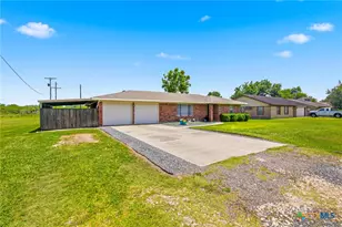 309 Viking St, Victoria, TX 77905 - Photo 24