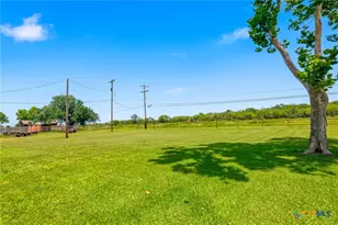 309 Viking St, Victoria, TX 77905 - Photo 28
