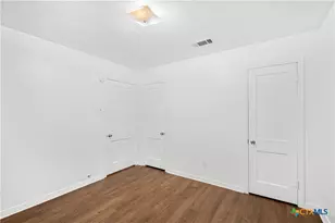 1611 S 33rd St, Temple, TX 76504 - Photo 14