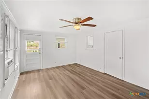 1611 S 33rd St, Temple, TX 76504 - Photo 14