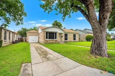 1611 S 33rd Street, Temple, TX 76504 - Photo 2
