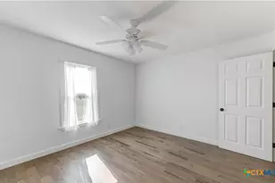 12802 County Line Rd, Rogers, TX 76569 - Photo 18