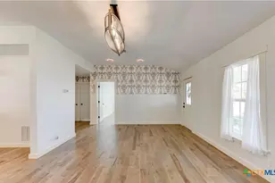 12802 County Line Rd, Rogers, TX 76569 - Photo 8