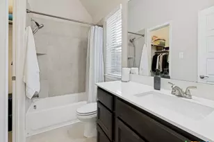 2908 Glen Vw, Seguin, TX 78155 - Photo 16