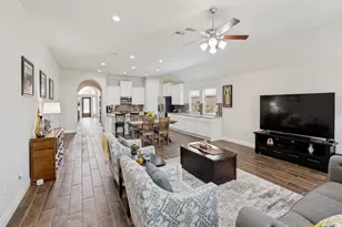 2908 Glen Vw, Seguin, TX 78155 - Photo 8