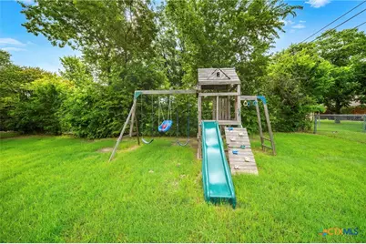 111 W Welton Avenue, Temple, TX 76501 - Photo 30