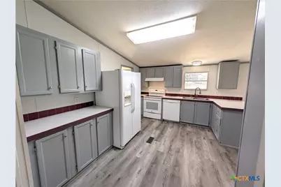 13161 Harbor Drive, Temple, TX 76502 - Photo 12